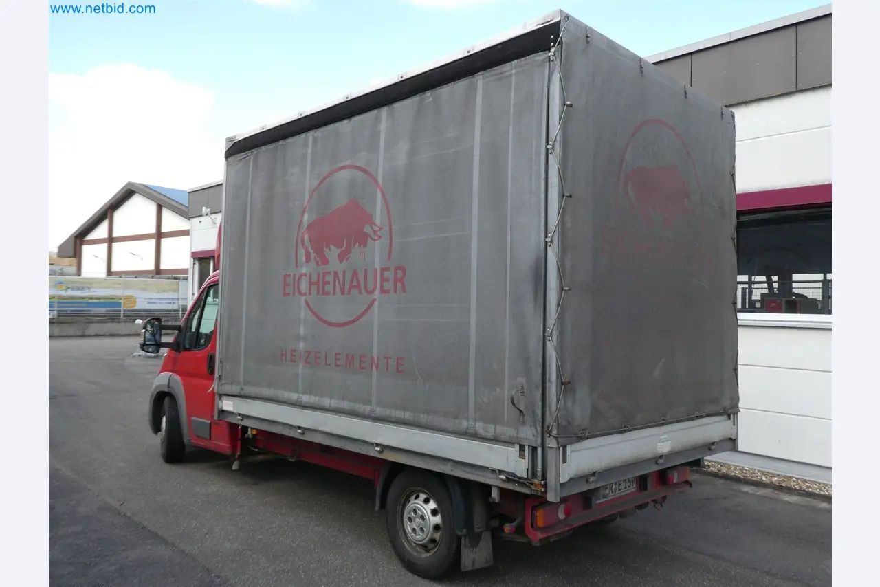 Machines de moulage par injection, machines CNC & lignes d'assemblage pour les éléments chauffants et les composants automobiles-18