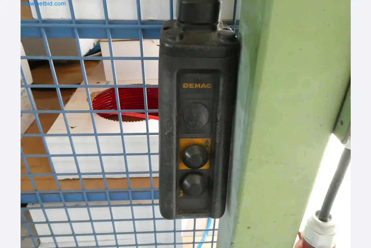 Injection molding machines, CNC machines & assembly lines for heating elements and automotive components-4