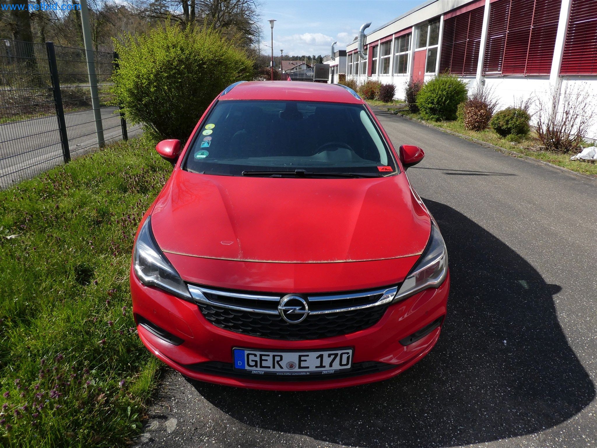 Machines de moulage par injection, machines CNC & lignes d'assemblage pour les éléments chauffants et les composants automobiles-14