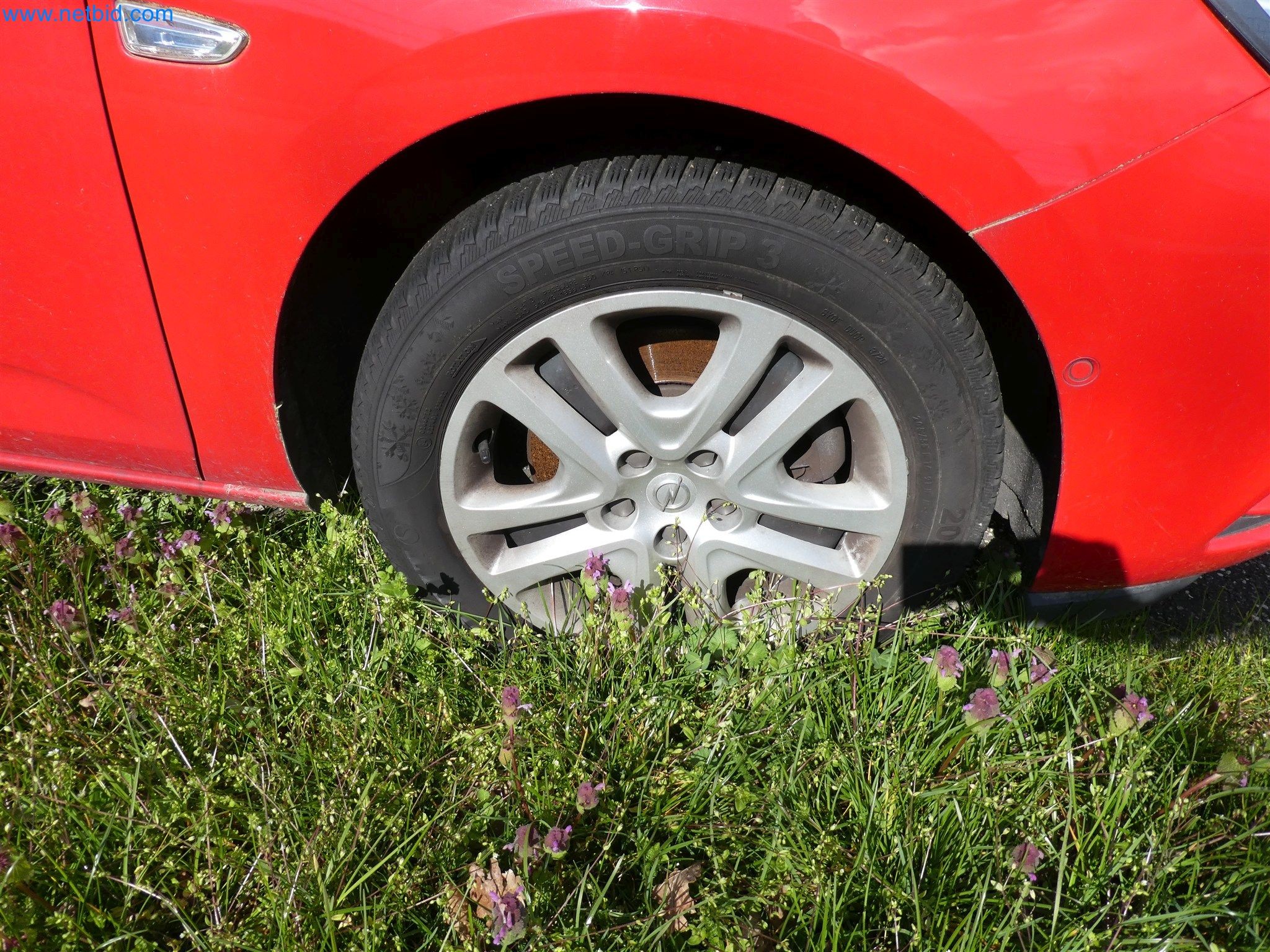 Machines de moulage par injection, machines CNC & lignes d'assemblage pour les éléments chauffants et les composants automobiles-18