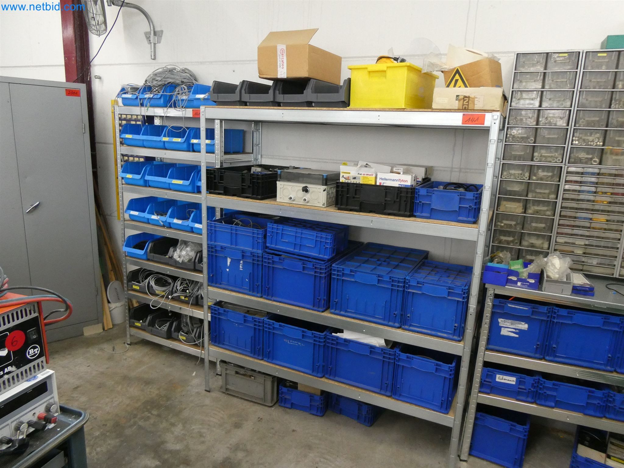 Máquinas de moldeo por inyección, máquinas CNC y líneas de montaje para elementos calefactores y componentes de automoción-1