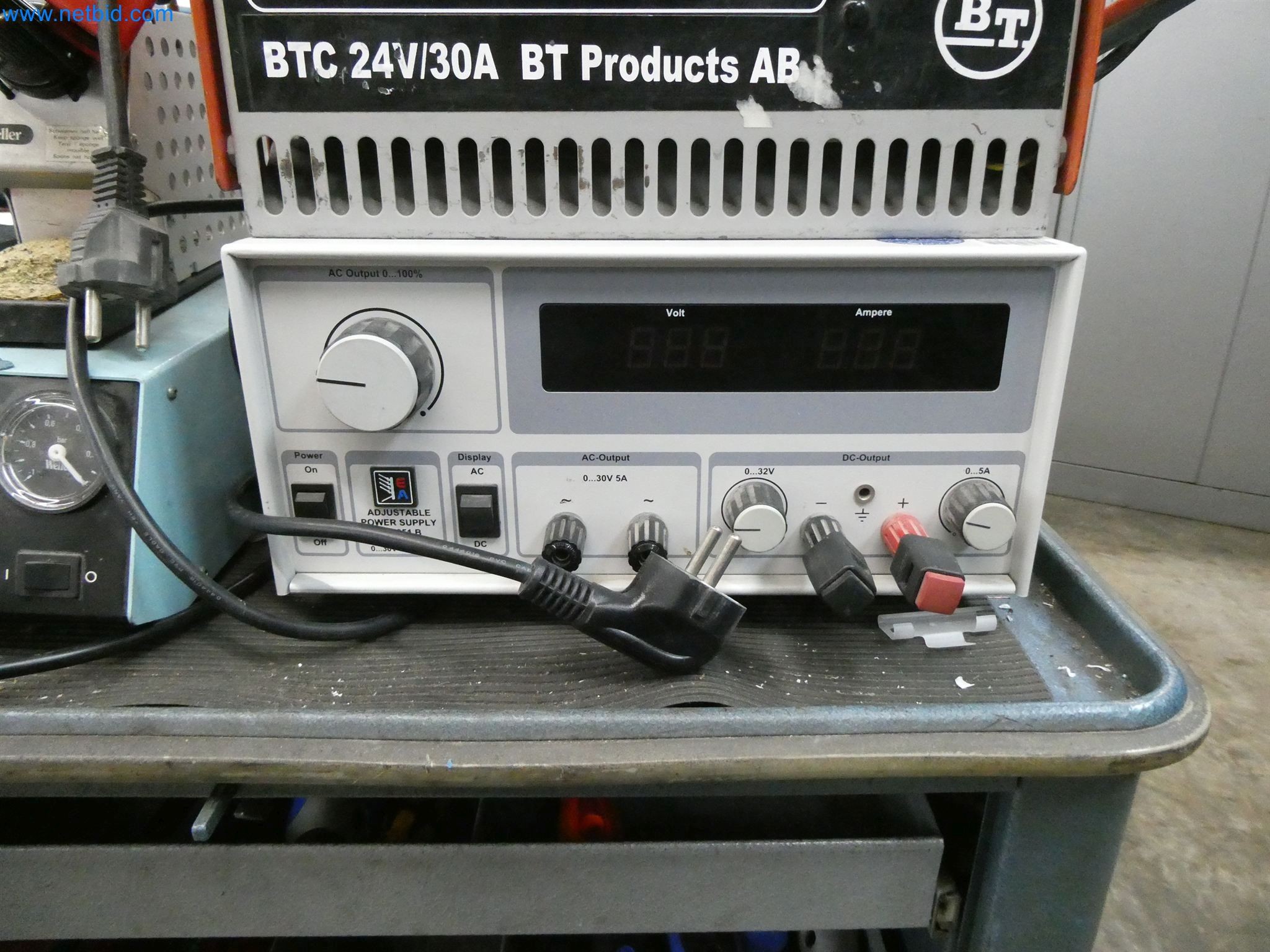 Injection molding machines, CNC machines & assembly lines for heating elements and automotive components-4