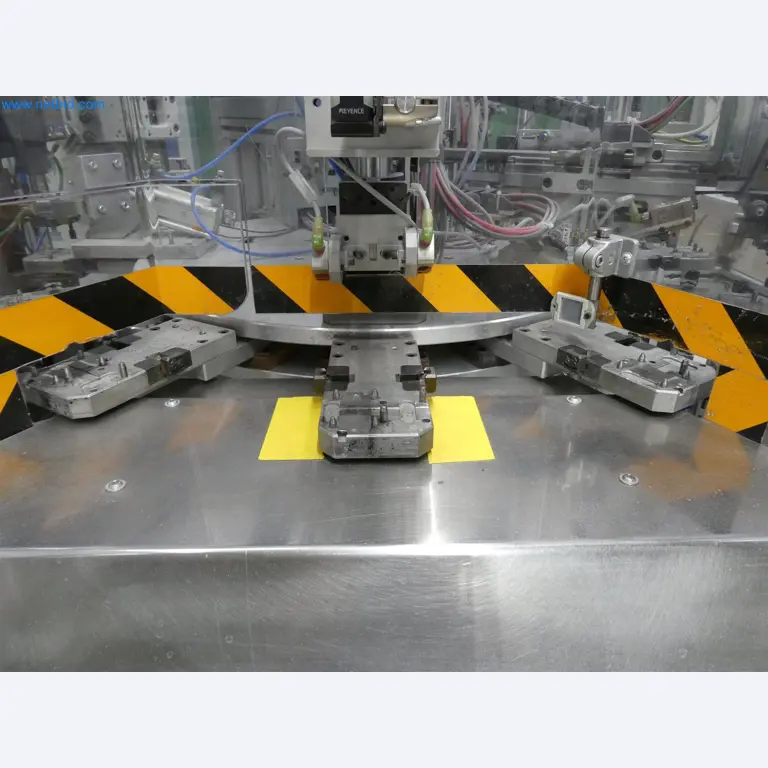 Machines de moulage par injection, machines CNC & lignes d'assemblage pour les éléments chauffants et les composants automobiles-10