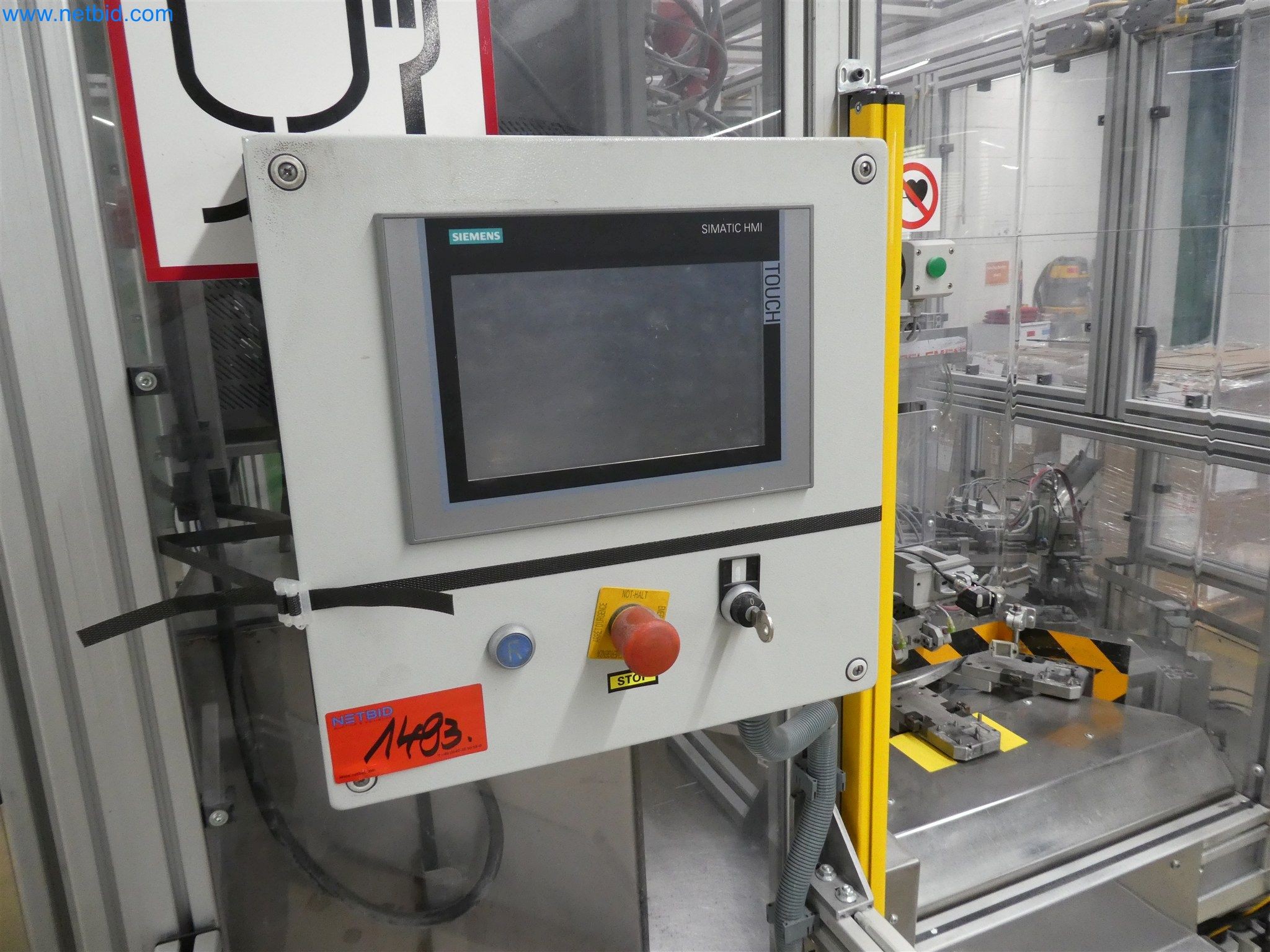 Machines de moulage par injection, machines CNC & lignes d'assemblage pour les éléments chauffants et les composants automobiles-11