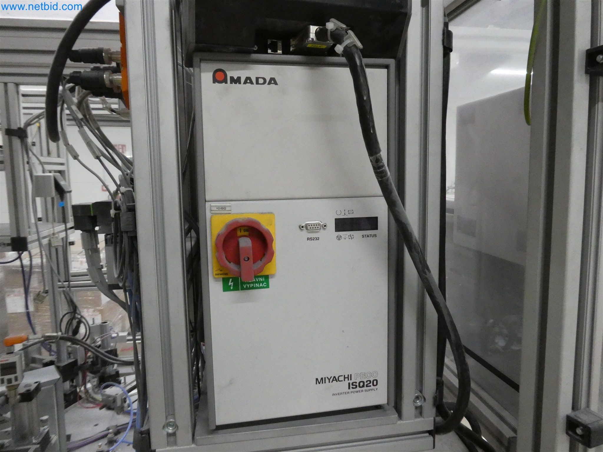 Machines de moulage par injection, machines CNC & lignes d'assemblage pour les éléments chauffants et les composants automobiles-5