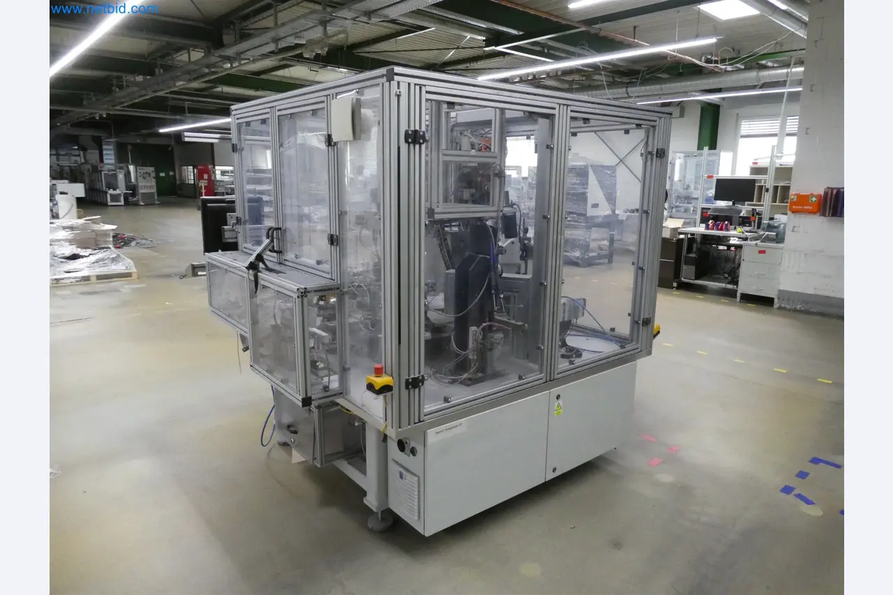 Machines de moulage par injection, machines CNC & lignes d'assemblage pour les éléments chauffants et les composants automobiles-8