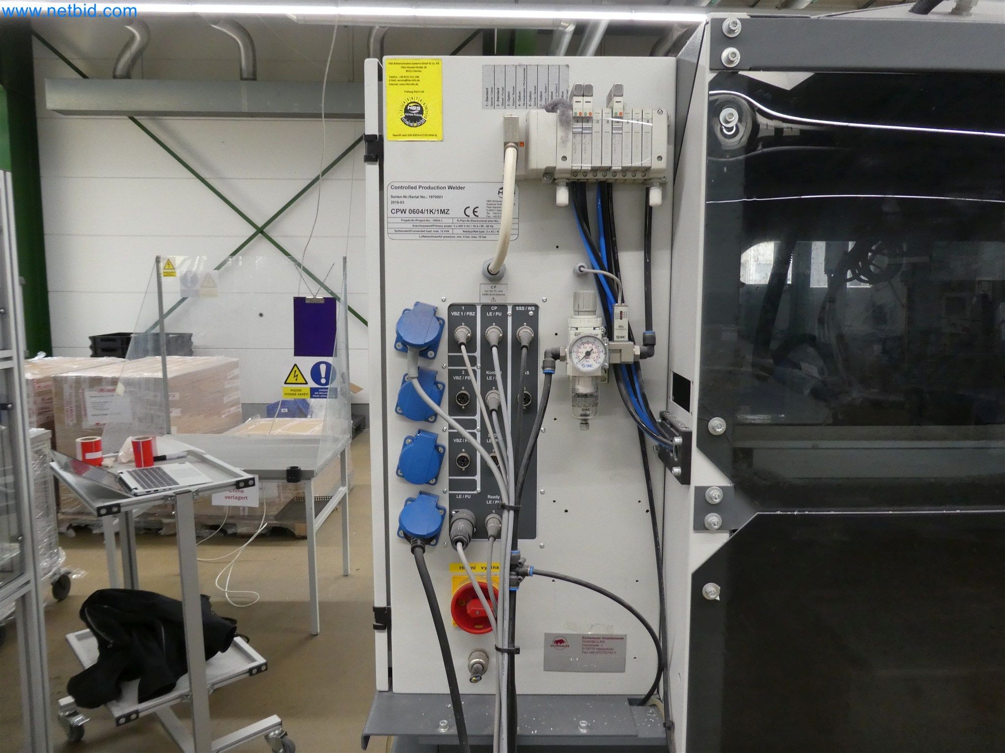 Machines de moulage par injection, machines CNC & lignes d'assemblage pour les éléments chauffants et les composants automobiles-2