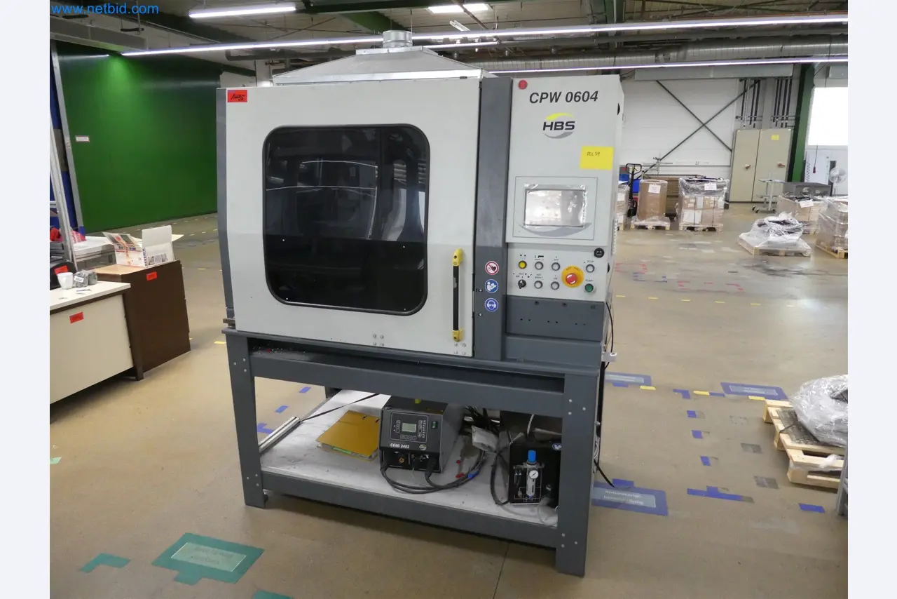 Machines de moulage par injection, machines CNC & lignes d'assemblage pour les éléments chauffants et les composants automobiles-4