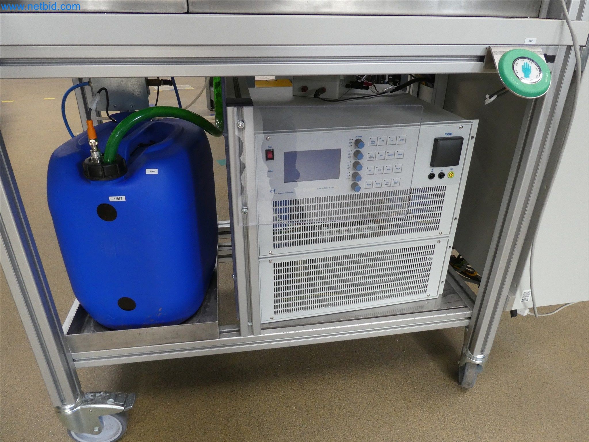 Machines de moulage par injection, machines CNC & lignes d'assemblage pour les éléments chauffants et les composants automobiles-10