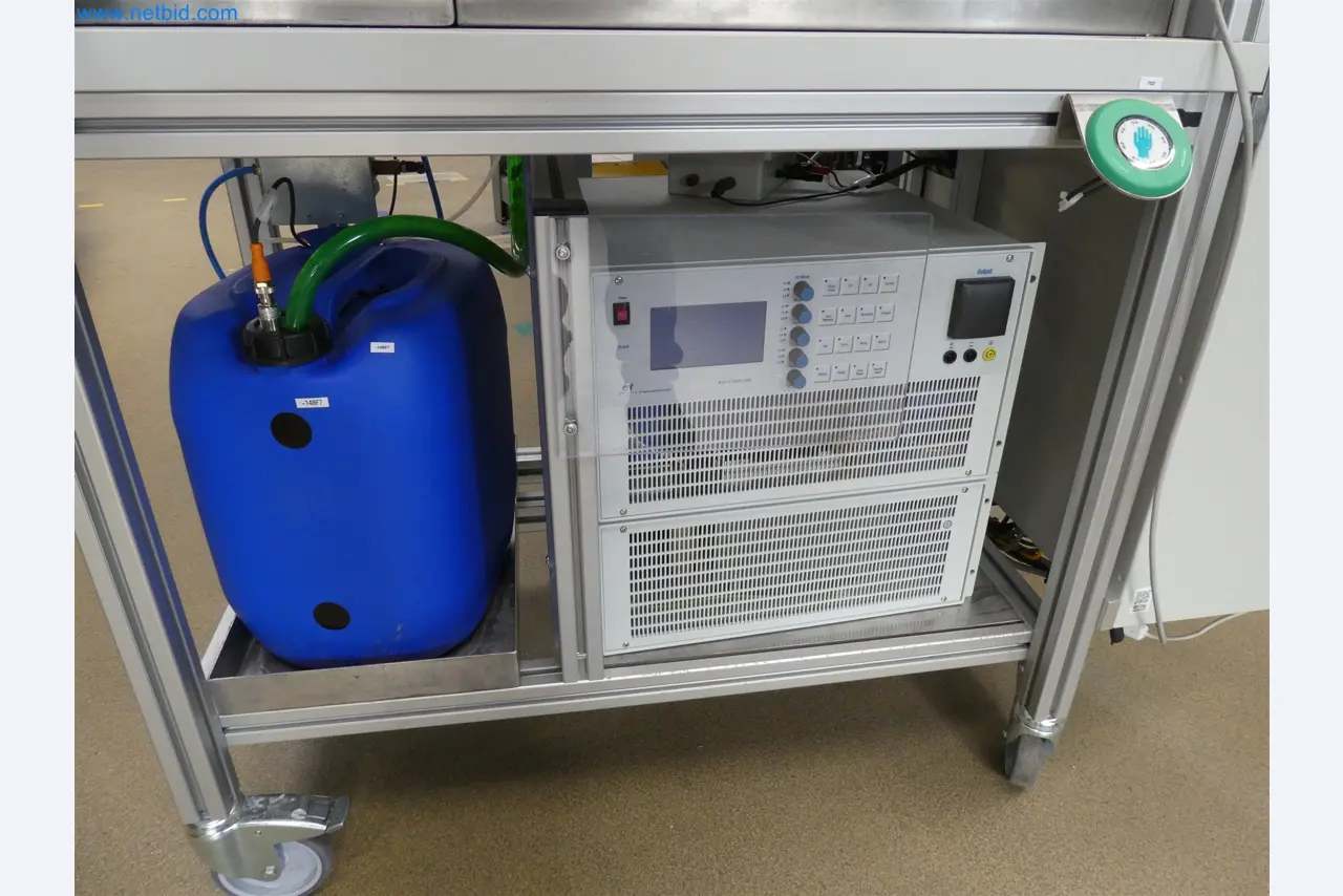 Machines de moulage par injection, machines CNC & lignes d'assemblage pour les éléments chauffants et les composants automobiles-10