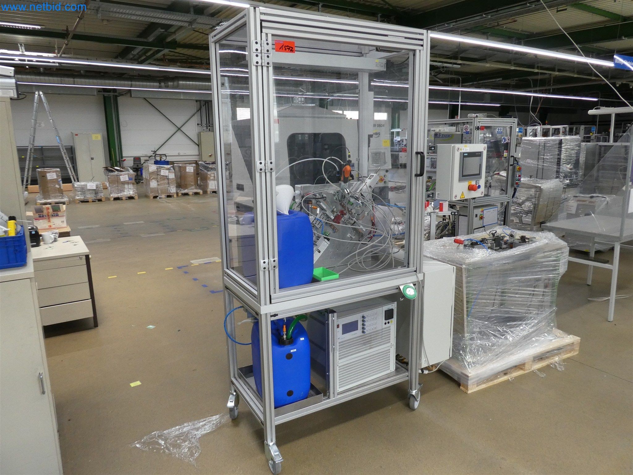 Machines de moulage par injection, machines CNC & lignes d'assemblage pour les éléments chauffants et les composants automobiles-1