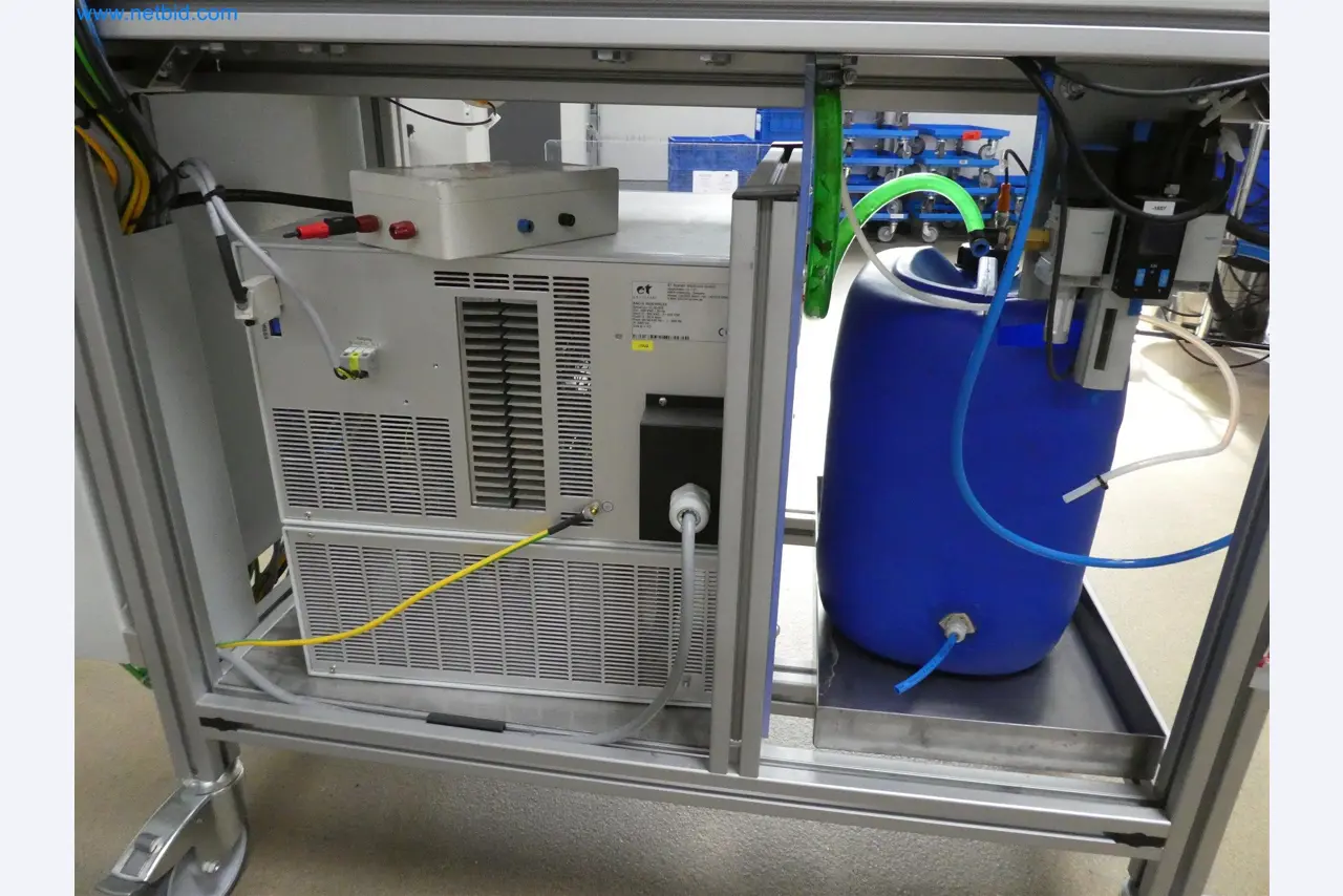 Machines de moulage par injection, machines CNC & lignes d'assemblage pour les éléments chauffants et les composants automobiles-2