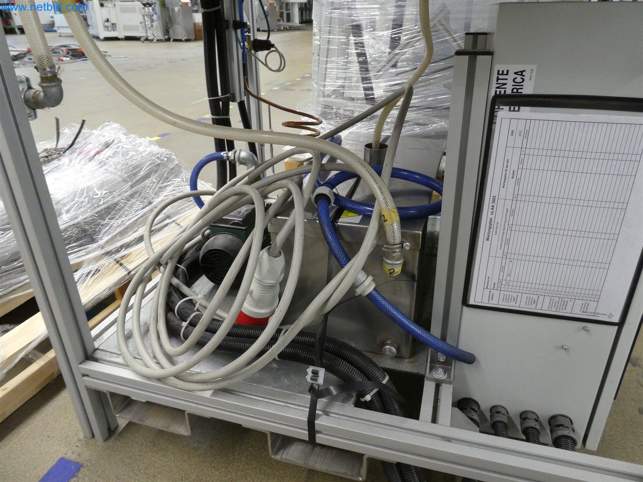 Machines de moulage par injection, machines CNC & lignes d'assemblage pour les éléments chauffants et les composants automobiles-3