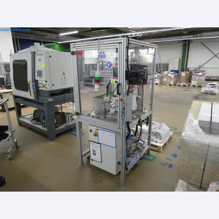 Machines de moulage par injection, machines CNC & lignes d'assemblage pour les éléments chauffants et les composants automobiles-5