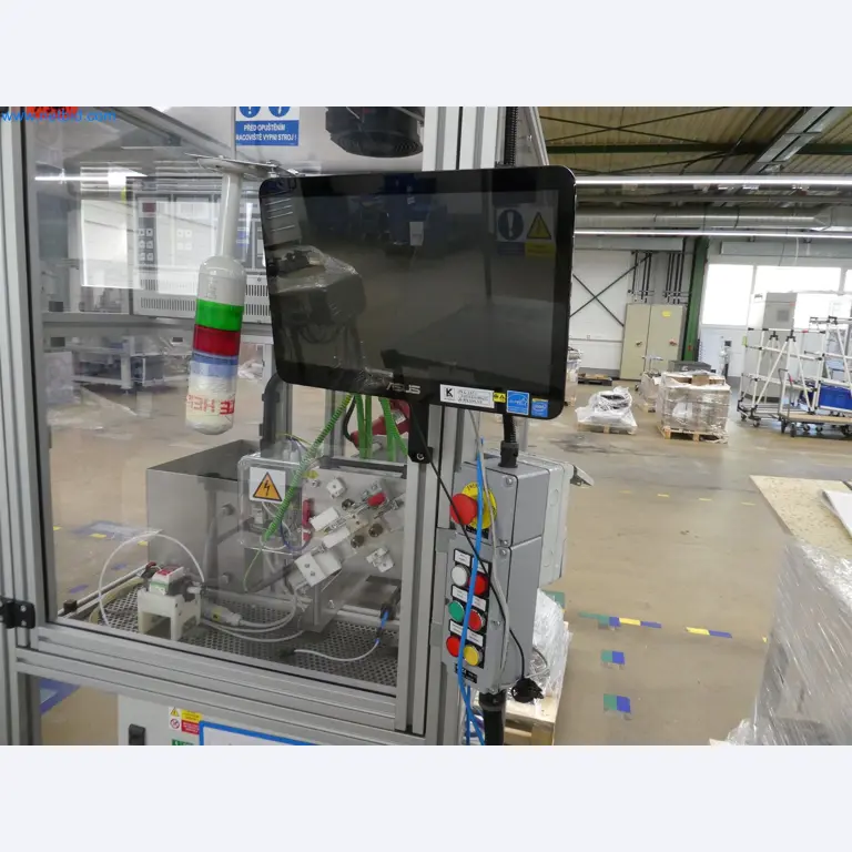 Machines de moulage par injection, machines CNC & lignes d'assemblage pour les éléments chauffants et les composants automobiles-7