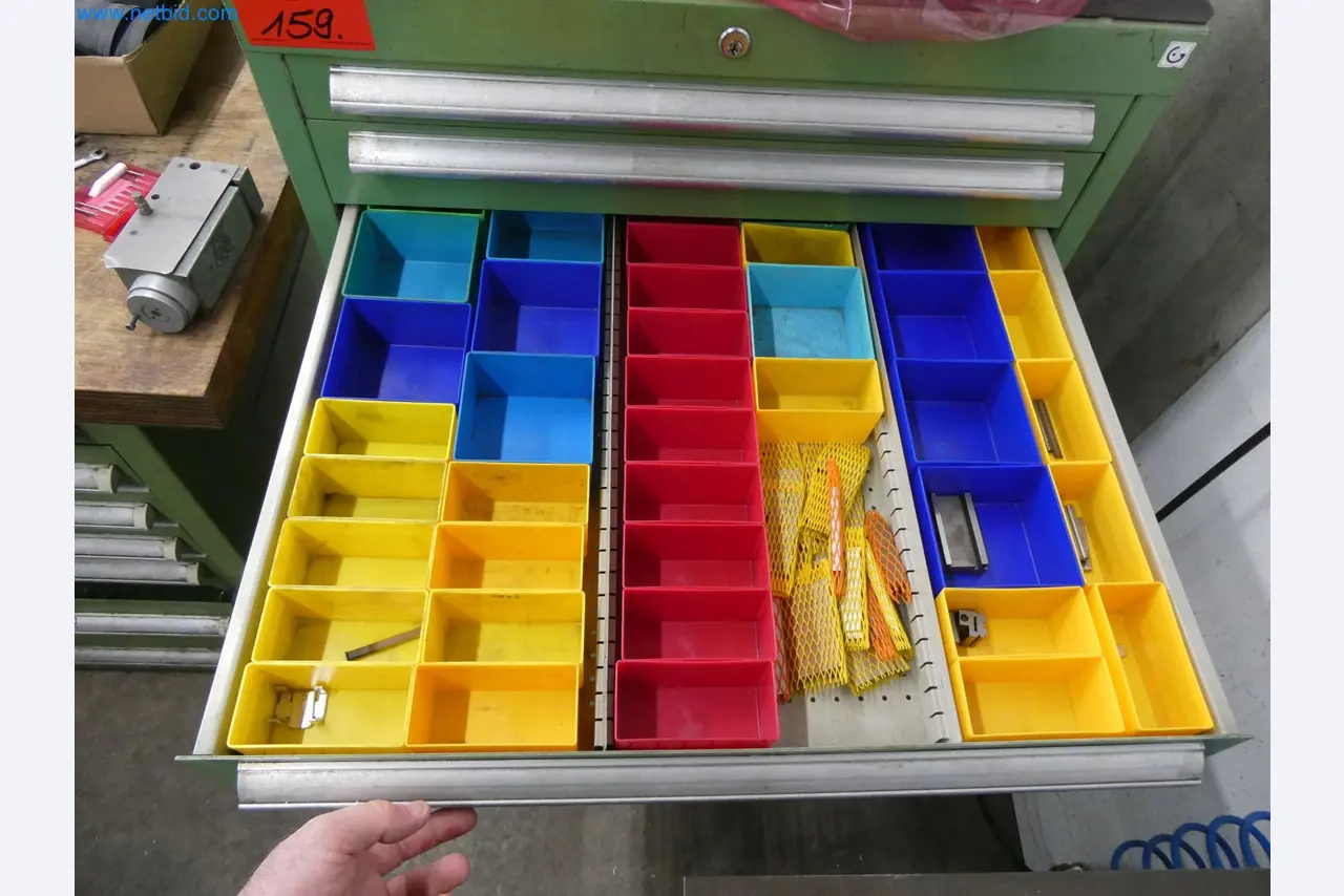 Stroji za brizganje, stroji CNC in montažne linije za grelne elemente in avtomobilske komponente-11