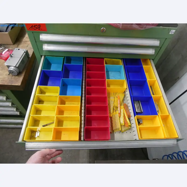 Stroji za brizganje, stroji CNC in montažne linije za grelne elemente in avtomobilske komponente-11