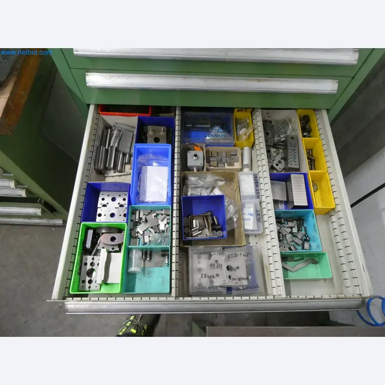 Stroji za brizganje, stroji CNC in montažne linije za grelne elemente in avtomobilske komponente-13