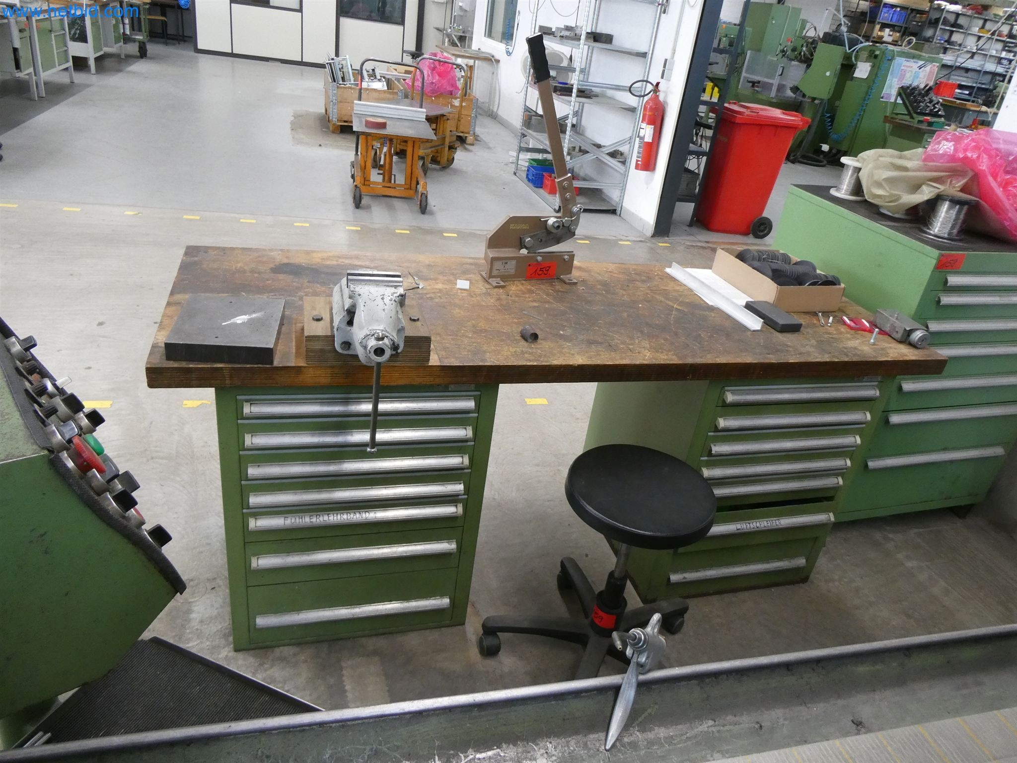 Stroji za brizganje, stroji CNC in montažne linije za grelne elemente in avtomobilske komponente-1