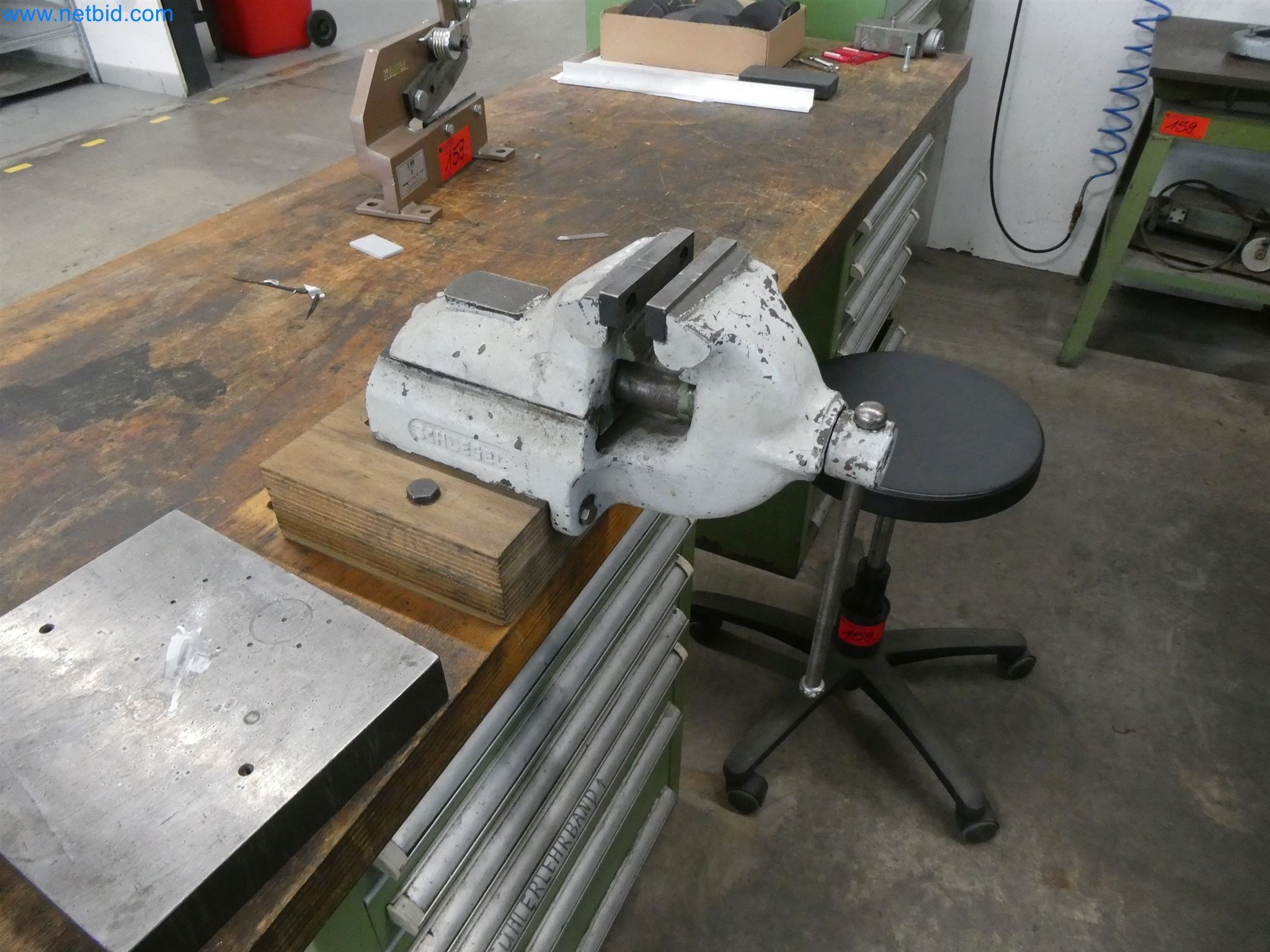 Stroji za brizganje, stroji CNC in montažne linije za grelne elemente in avtomobilske komponente-2