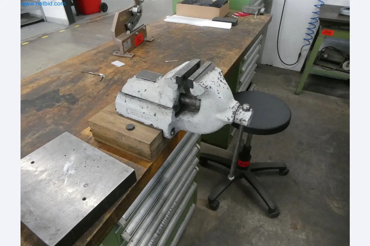 Stroji za brizganje, stroji CNC in montažne linije za grelne elemente in avtomobilske komponente-2