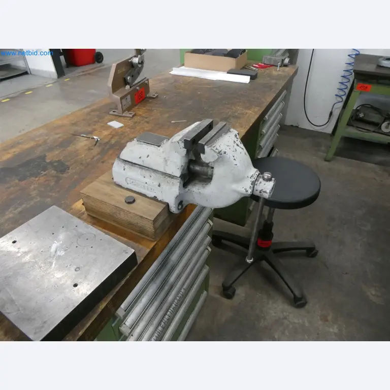 Stroji za brizganje, stroji CNC in montažne linije za grelne elemente in avtomobilske komponente-2