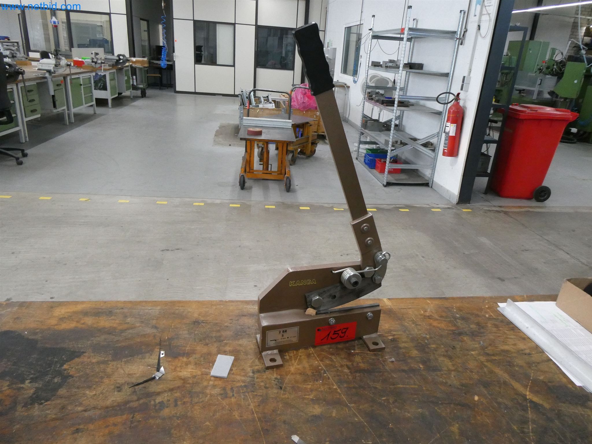 Stroji za brizganje, stroji CNC in montažne linije za grelne elemente in avtomobilske komponente-6