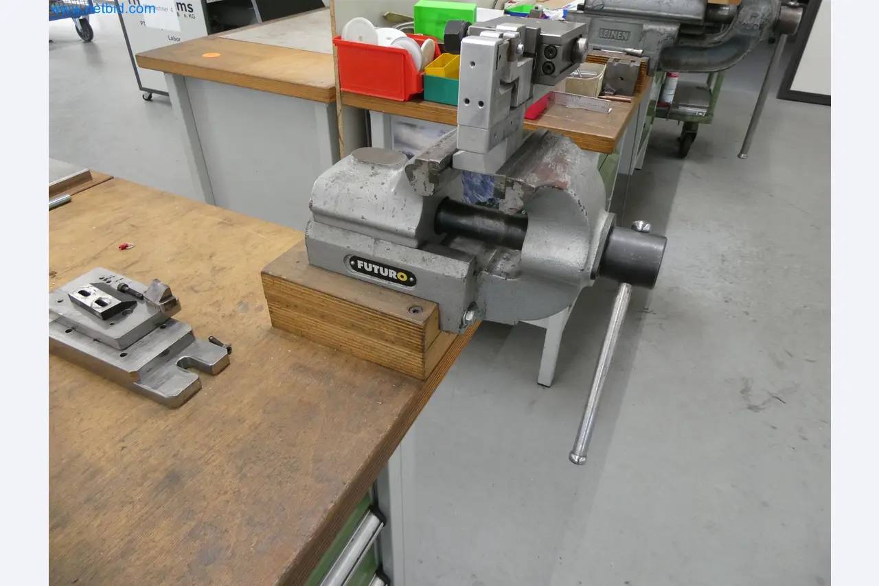 Injection molding machines, CNC machines & assembly lines for heating elements and automotive components-4