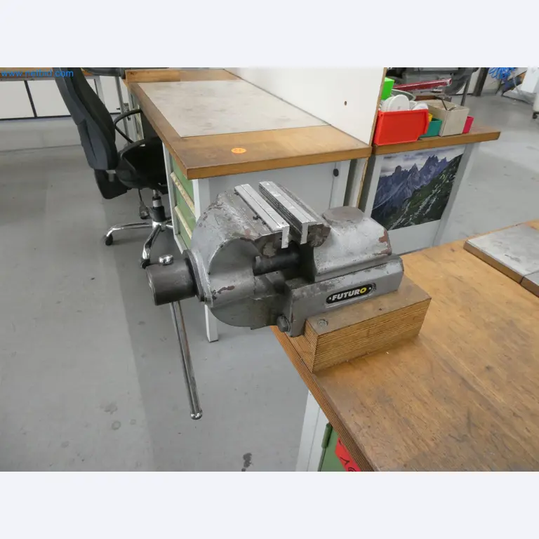 Injection molding machines, CNC machines & assembly lines for heating elements and automotive components-4