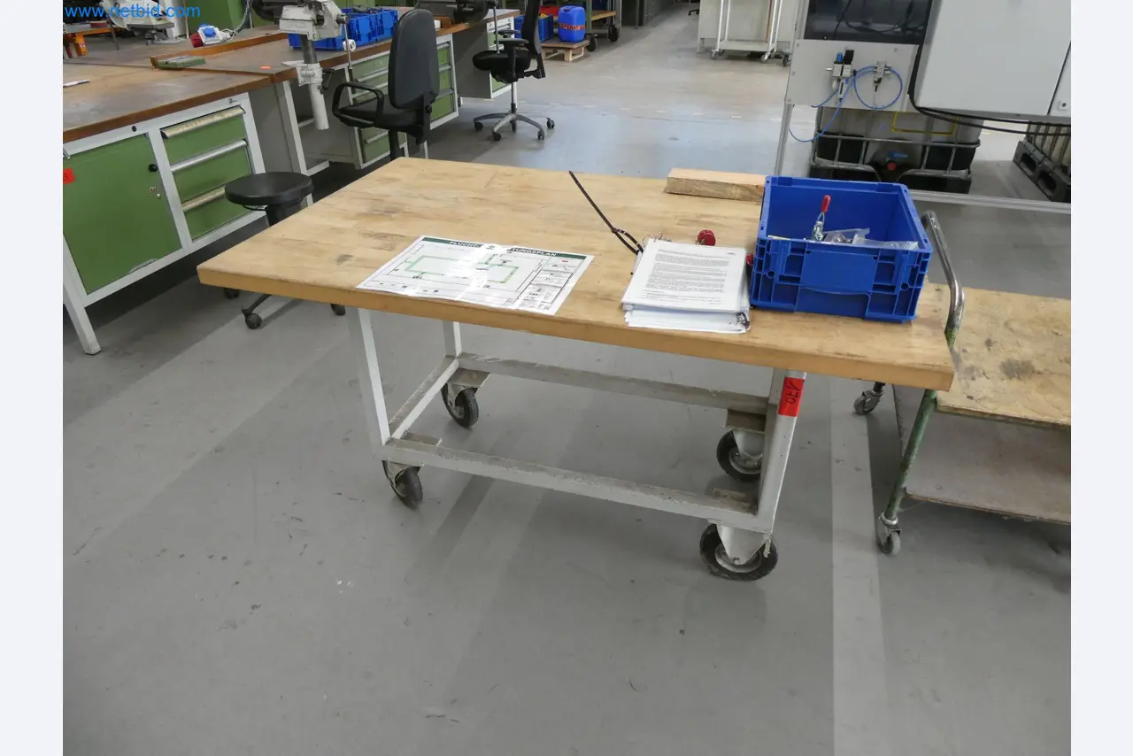 Spritzgießmaschinen, CNC-Maschinen & Montagelinien für Heizelemente und Automotive-Komponenten-1