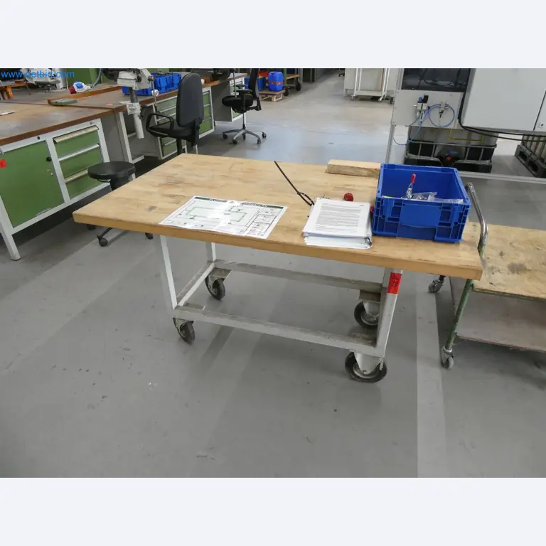 Spritzgießmaschinen, CNC-Maschinen & Montagelinien für Heizelemente und Automotive-Komponenten-1