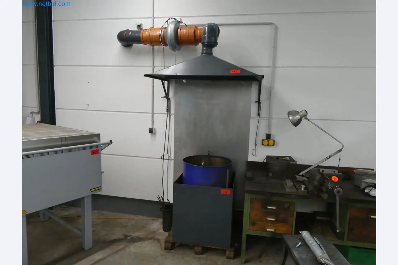 Máquinas de moldeo por inyección, máquinas CNC y líneas de montaje para elementos calefactores y componentes de automoción-1