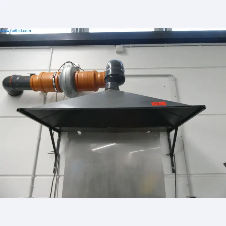 Máquinas de moldeo por inyección, máquinas CNC y líneas de montaje para elementos calefactores y componentes de automoción-3