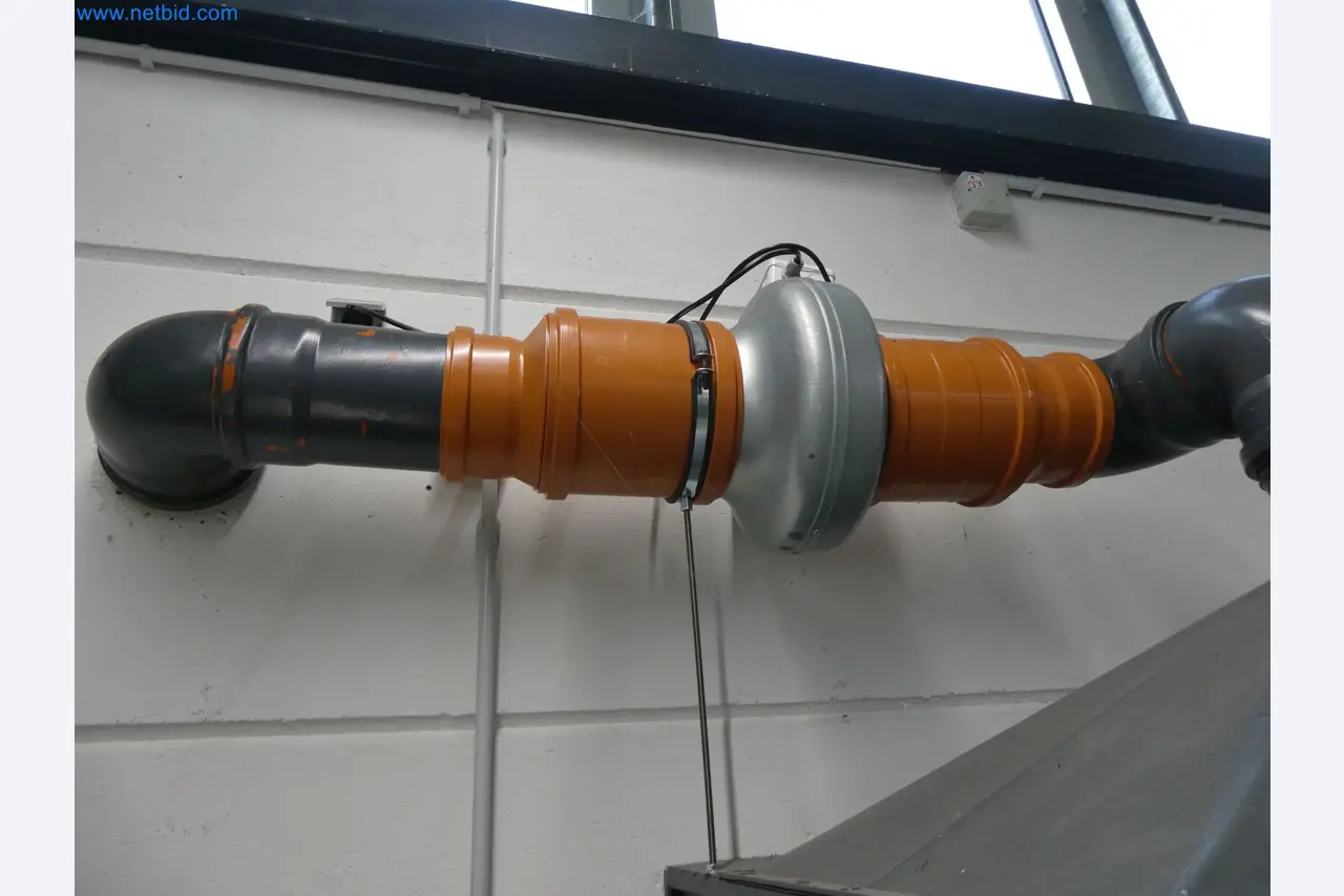 Máquinas de moldeo por inyección, máquinas CNC y líneas de montaje para elementos calefactores y componentes de automoción-4