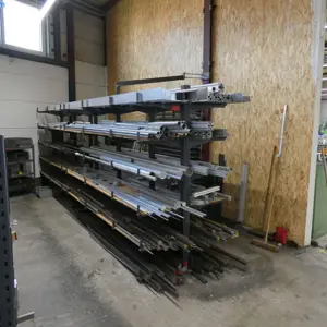 1 Posten Métal/plastique (sections)