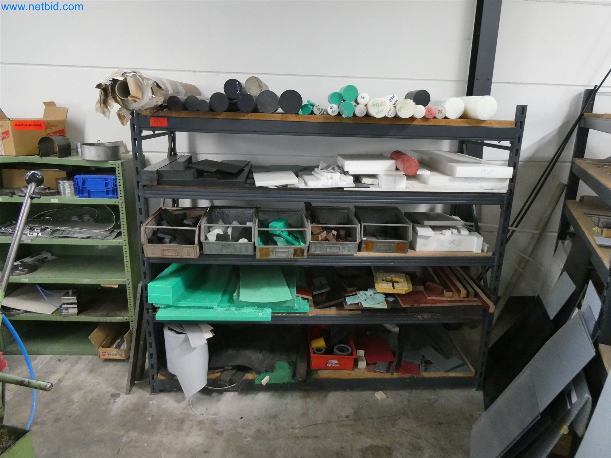 Máquinas de moldeo por inyección, máquinas CNC y líneas de montaje para elementos calefactores y componentes de automoción-5