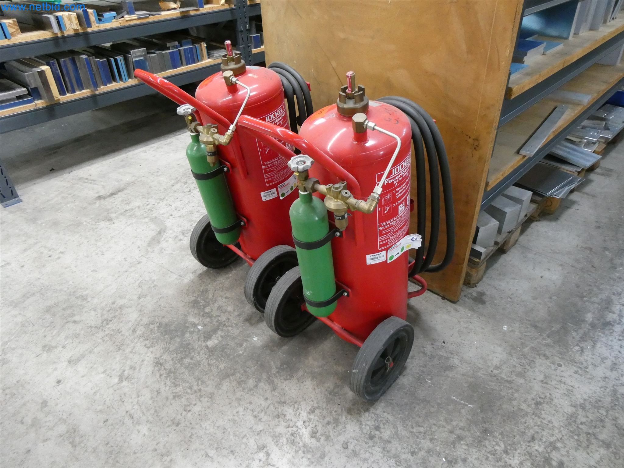 Máquinas de moldeo por inyección, máquinas CNC y líneas de montaje para elementos calefactores y componentes de automoción-1