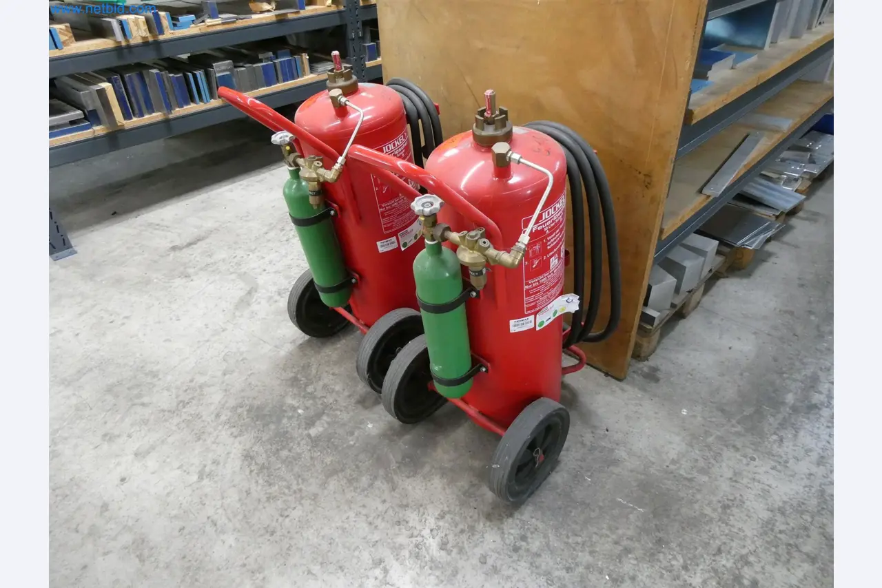 Máquinas de moldeo por inyección, máquinas CNC y líneas de montaje para elementos calefactores y componentes de automoción-1