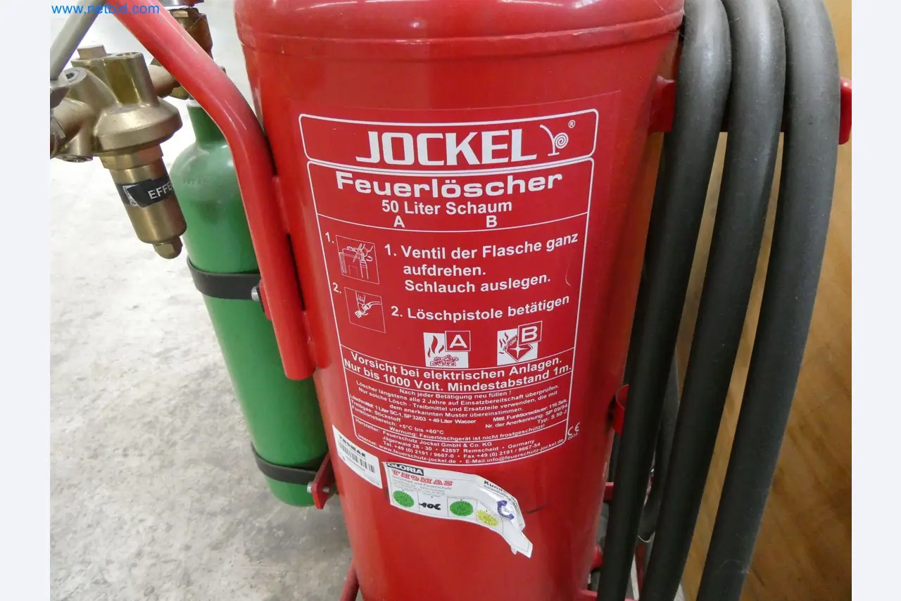 Máquinas de moldeo por inyección, máquinas CNC y líneas de montaje para elementos calefactores y componentes de automoción-2