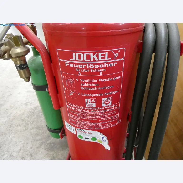 Máquinas de moldeo por inyección, máquinas CNC y líneas de montaje para elementos calefactores y componentes de automoción-2