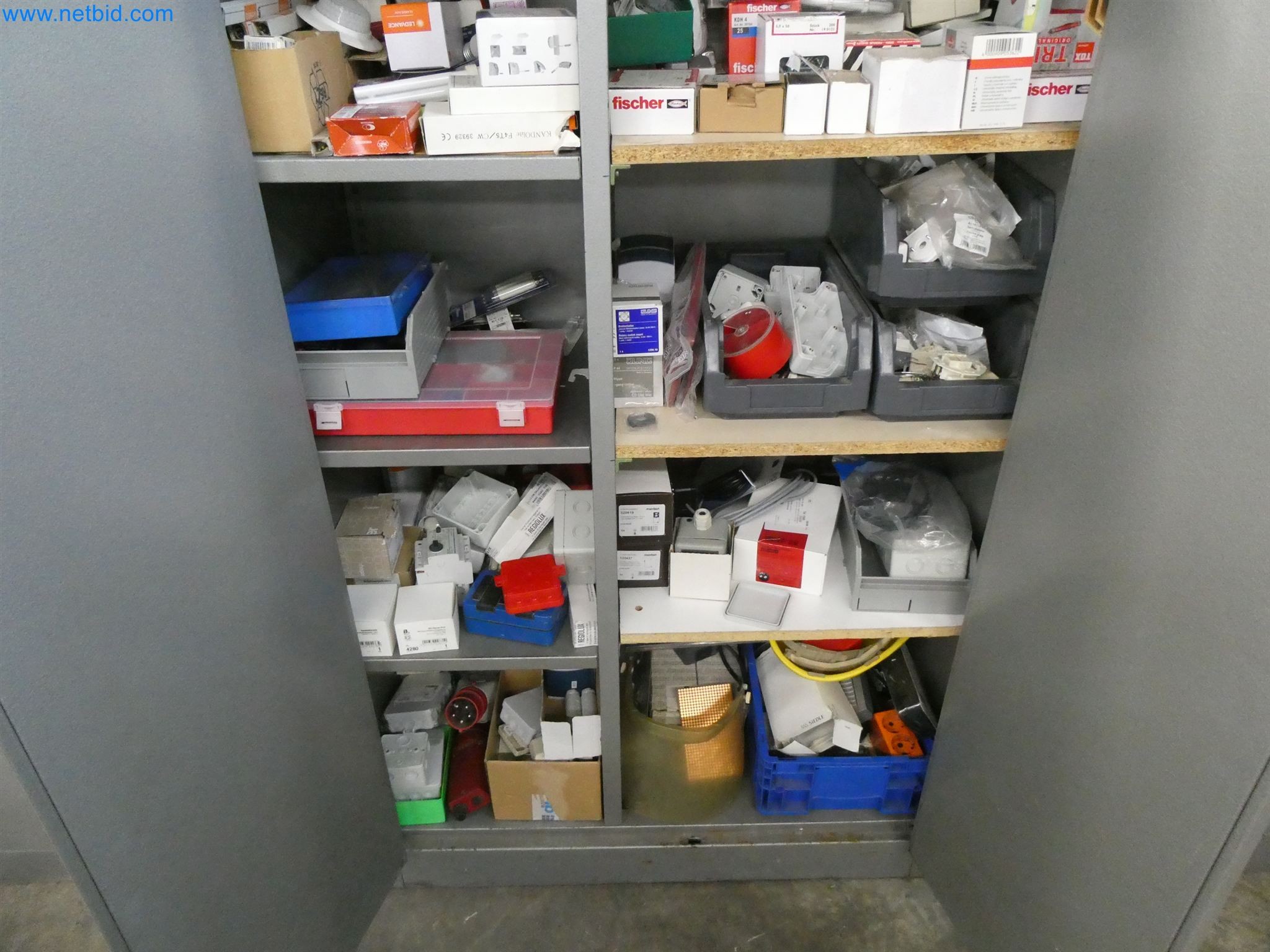 Injection molding machines, CNC machines & assembly lines for heating elements and automotive components-10