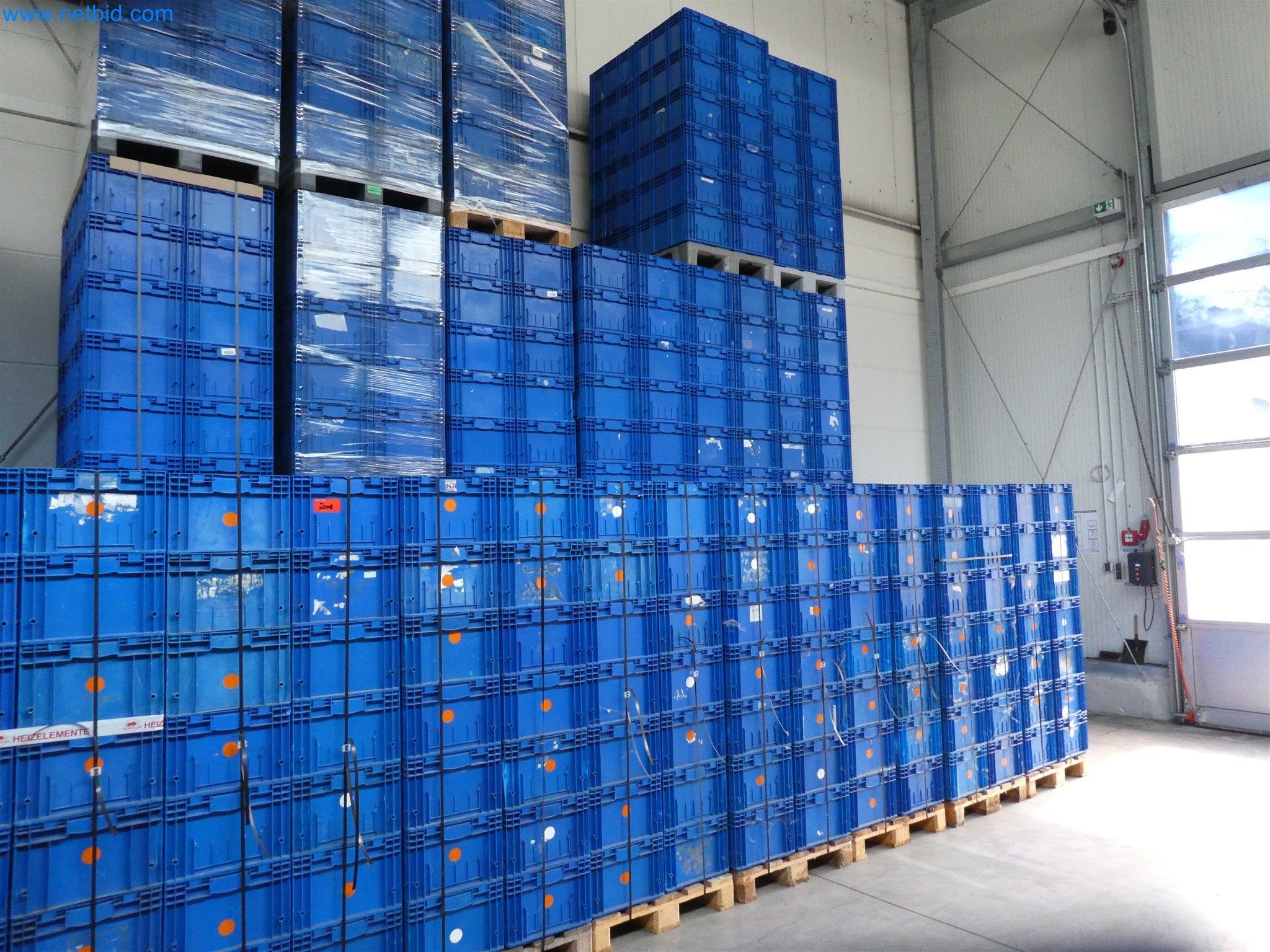 Machines de moulage par injection, machines CNC & lignes d'assemblage pour les éléments chauffants et les composants automobiles-2