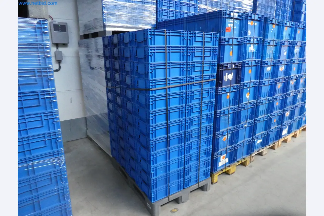 Máquinas de moldagem por injeção, máquinas CNC e linhas de montagem para elementos de aquecimento e componentes automóveis-3