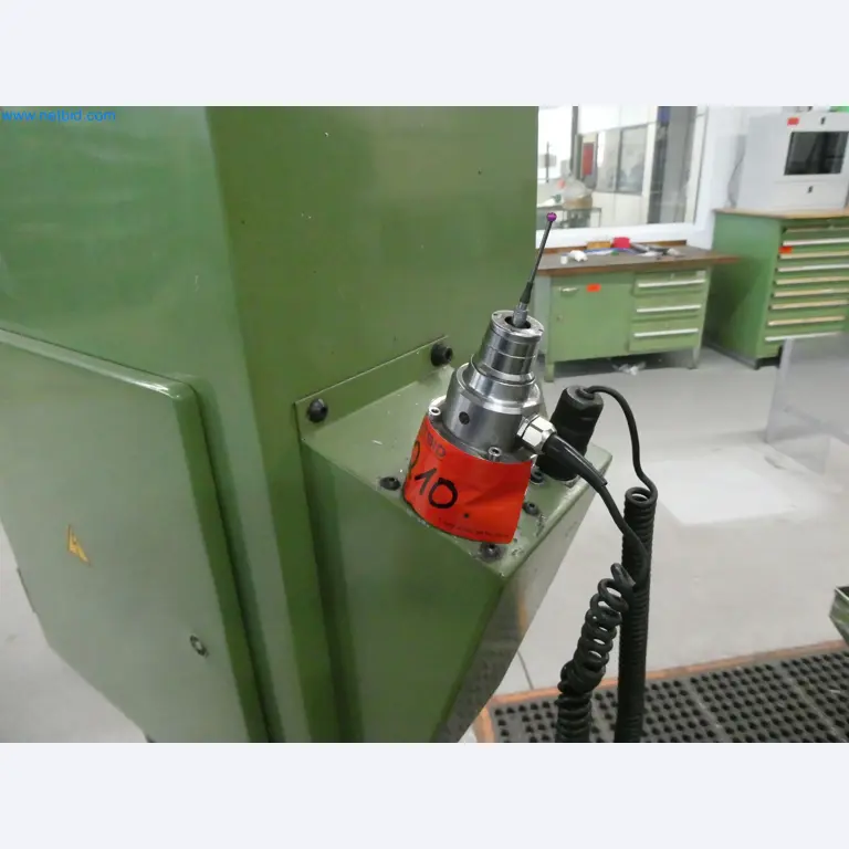 Máquinas de moldeo por inyección, máquinas CNC y líneas de montaje para elementos calefactores y componentes de automoción-5