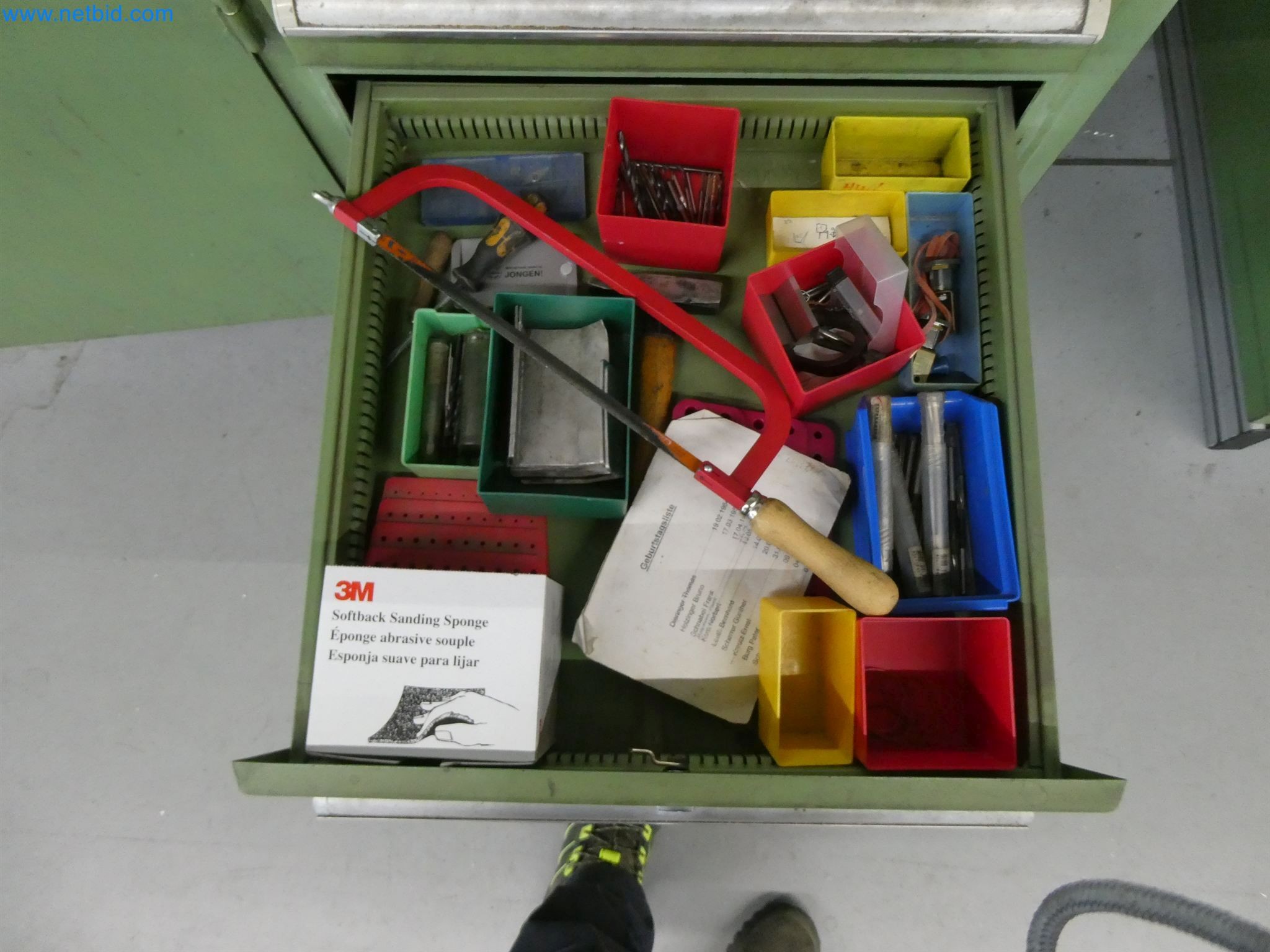 Máquinas de moldeo por inyección, máquinas CNC y líneas de montaje para elementos calefactores y componentes de automoción-4