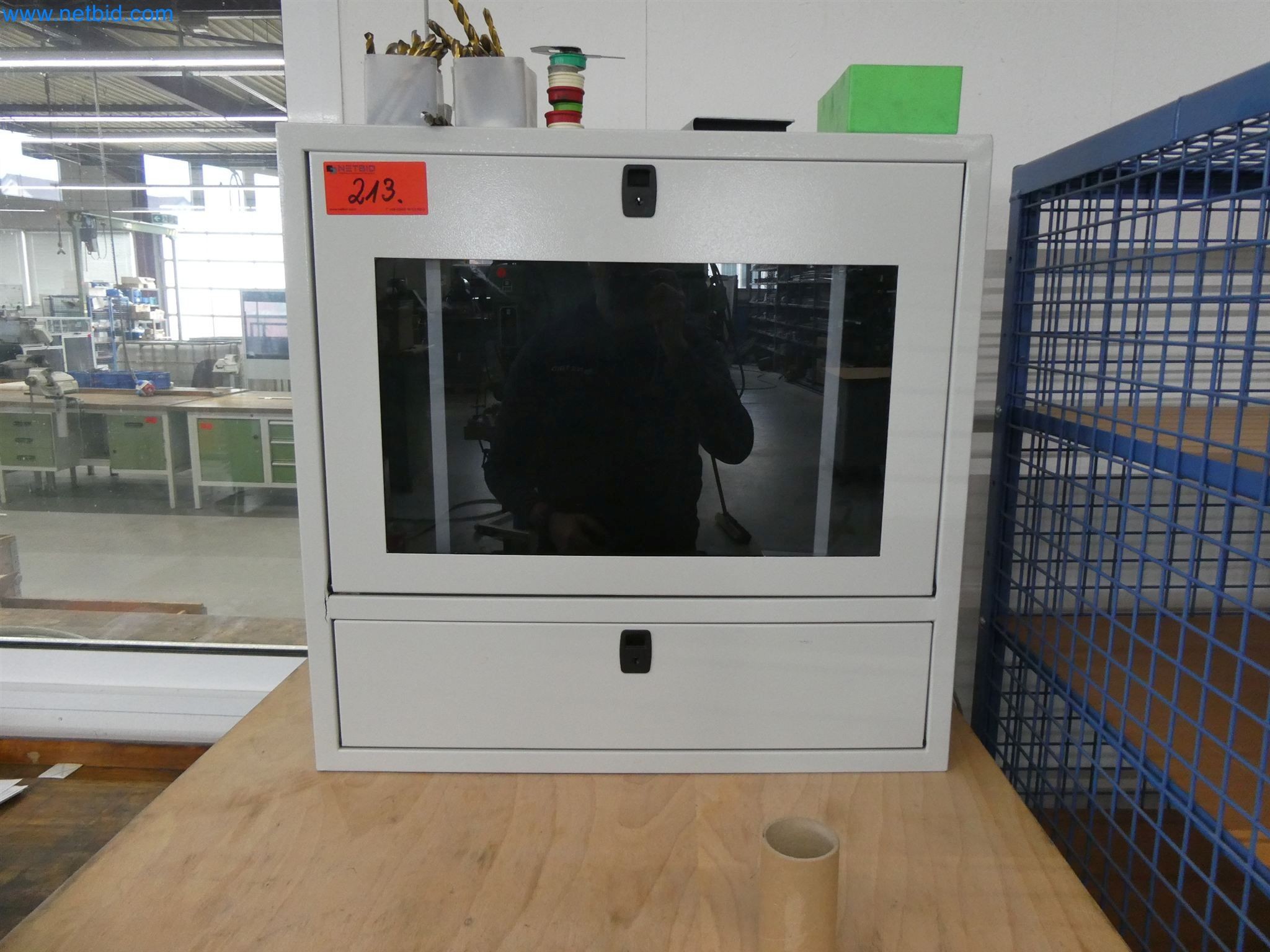 Máquinas de moldeo por inyección, máquinas CNC y líneas de montaje para elementos calefactores y componentes de automoción-2