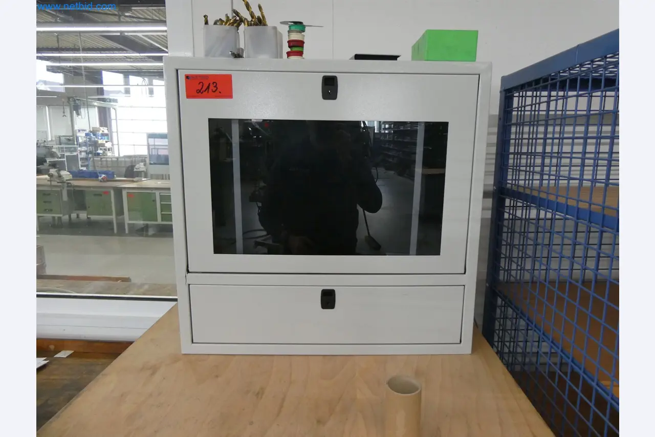 Máquinas de moldeo por inyección, máquinas CNC y líneas de montaje para elementos calefactores y componentes de automoción-2