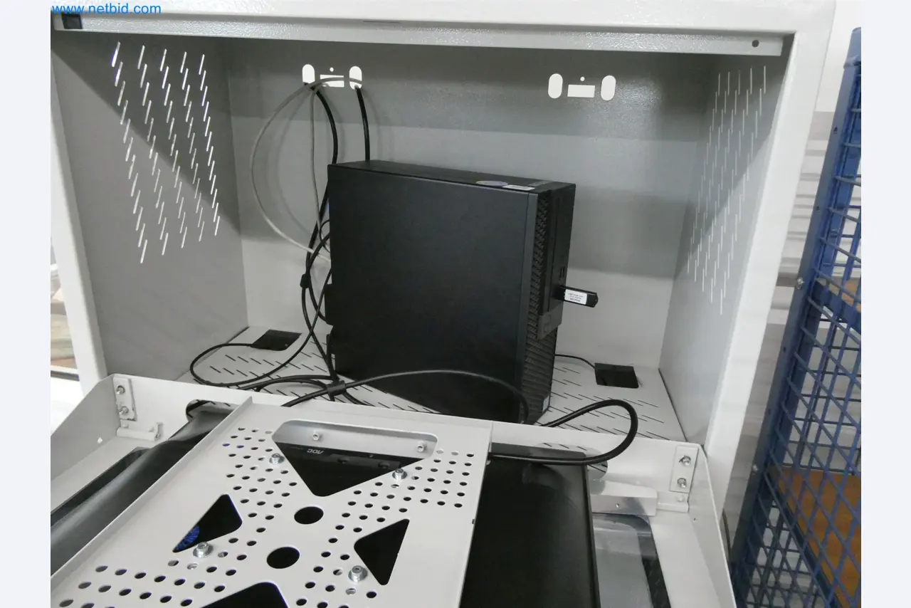 Máquinas de moldeo por inyección, máquinas CNC y líneas de montaje para elementos calefactores y componentes de automoción-4