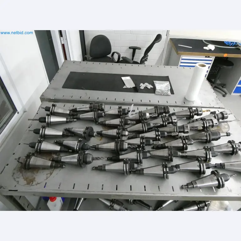 Máquinas de moldeo por inyección, máquinas CNC y líneas de montaje para elementos calefactores y componentes de automoción-2