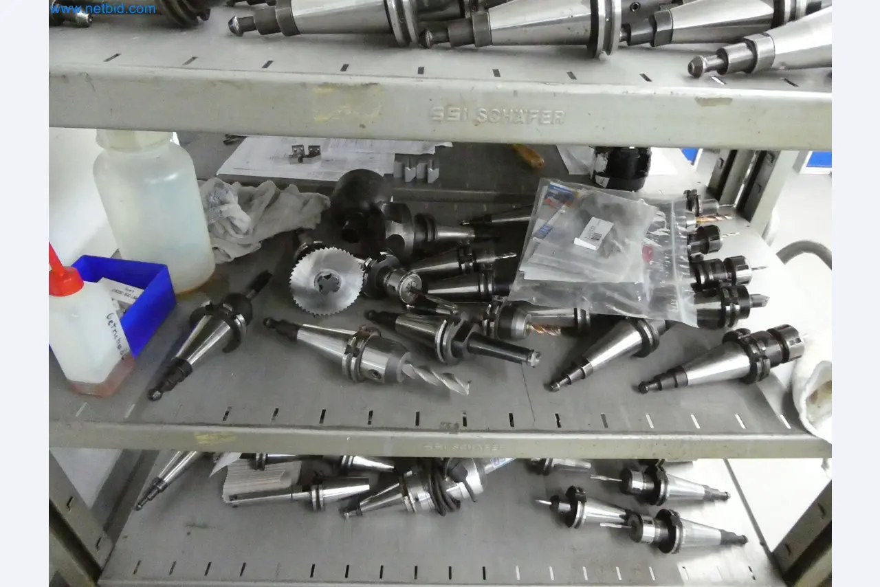 Máquinas de moldeo por inyección, máquinas CNC y líneas de montaje para elementos calefactores y componentes de automoción-3